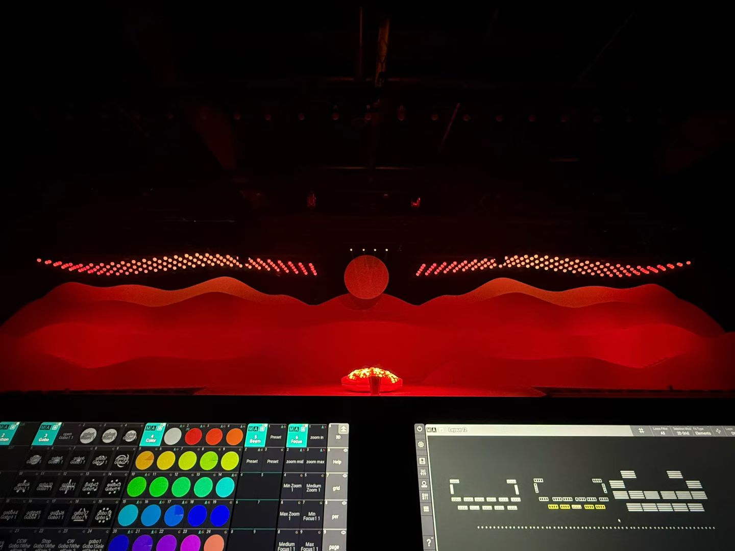 光影映青春：VDF 高艺工坊助力巴林亚青会舞台绽放