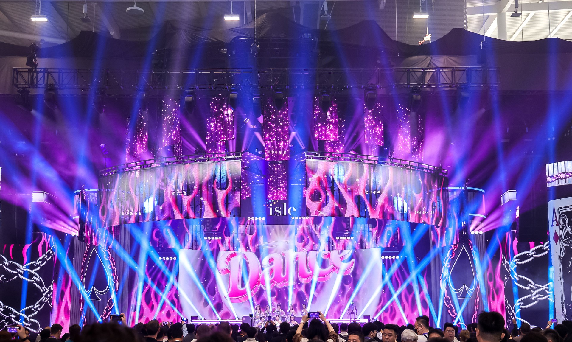 1560afbdbd4297ce2af086e60b6bc754f